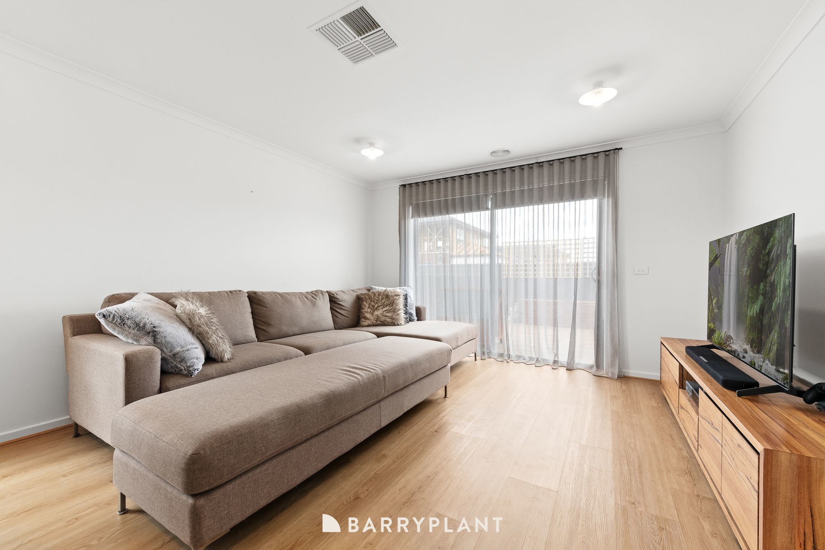 116 Athenaeum Avenue, Clyde North, VIC 3978, Clyde North - Thumbnail 3