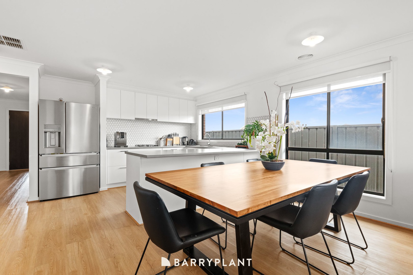 116 Athenaeum Avenue, Clyde North, VIC 3978, Clyde North - Thumbnail 5