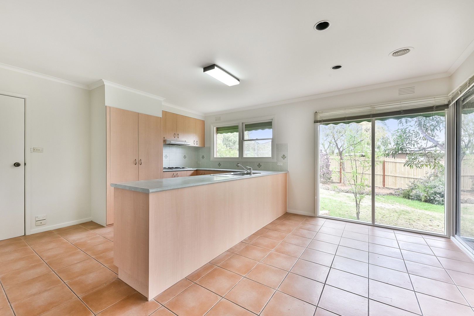 116 Burdoo Drive, Grovedale, VIC 3216, Grovedale - Thumbnail 2