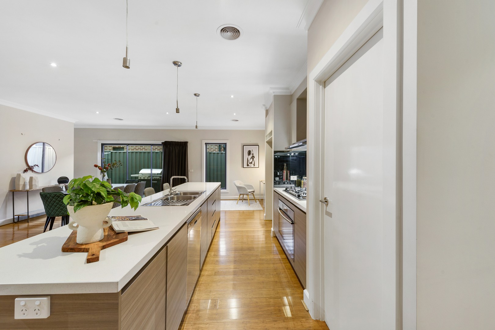 116 Catherine Drive, Hillside, VIC 3037, Hillside - Thumbnail 5