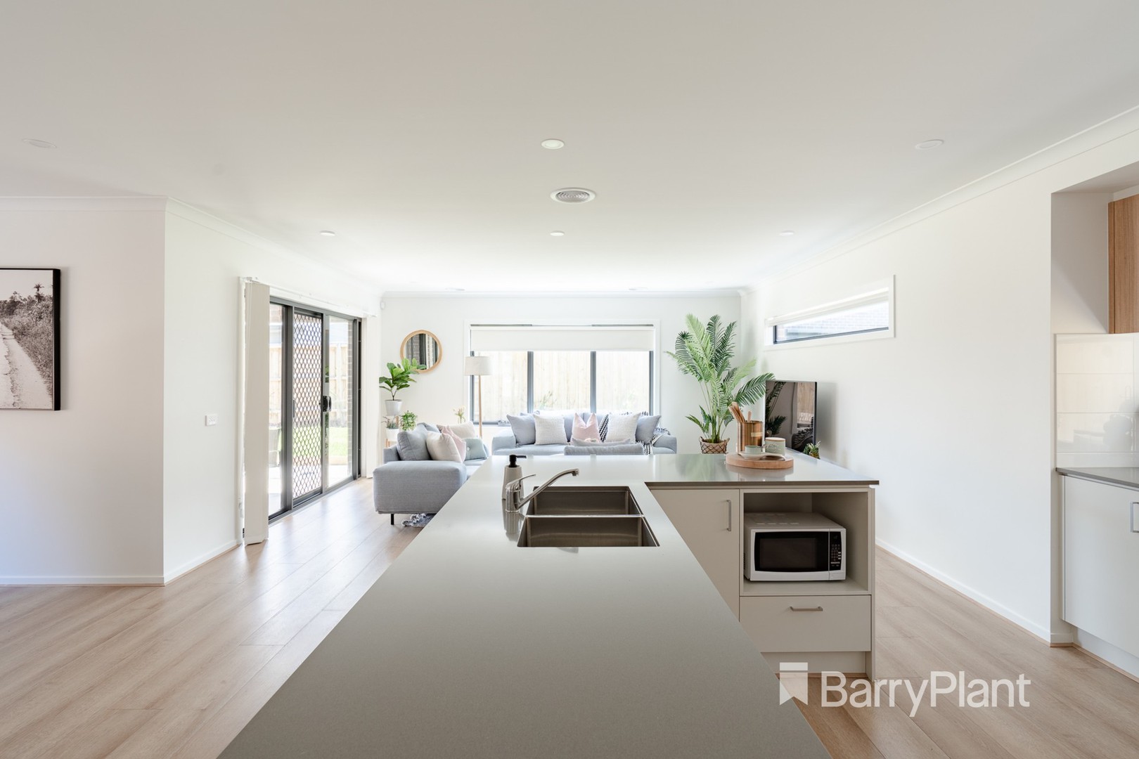 116 Farm Road, Werribee, VIC 3030, Werribee - Thumbnail 7