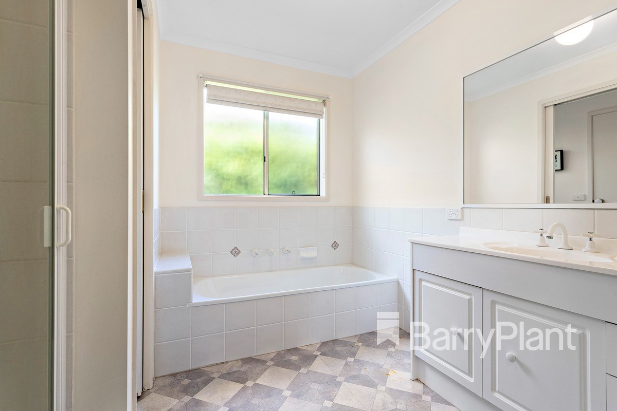 116 Sixth AvenueRosebud, VIC 3939, Rosebud - Thumbnail 7