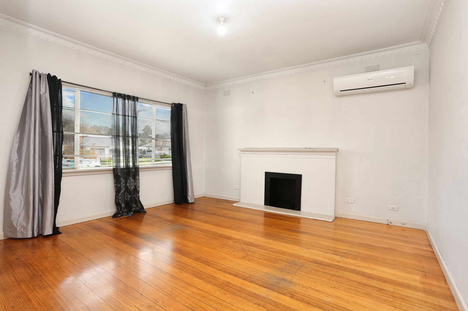 116 Winifred Street, Oak Park, VIC 3046, Oak Park - Thumbnail 3