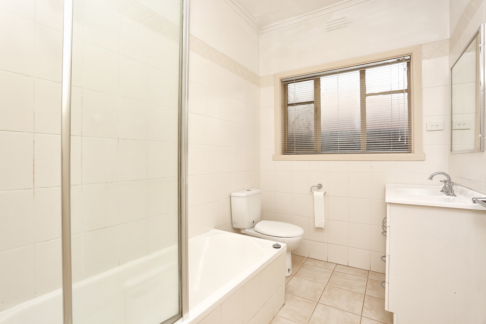 116 Winifred Street, Oak Park, VIC 3046, Oak Park - Thumbnail 6