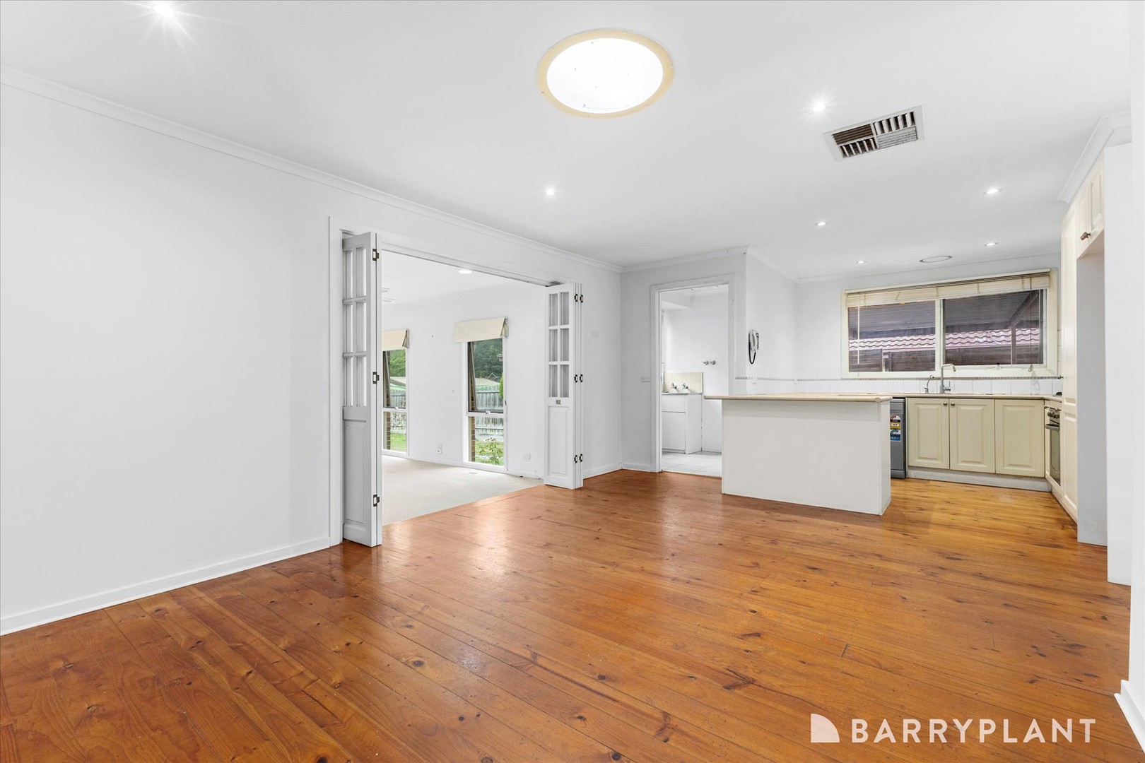 117 Colchester Road, Kilsyth, VIC 3137, Kilsyth - Thumbnail 3