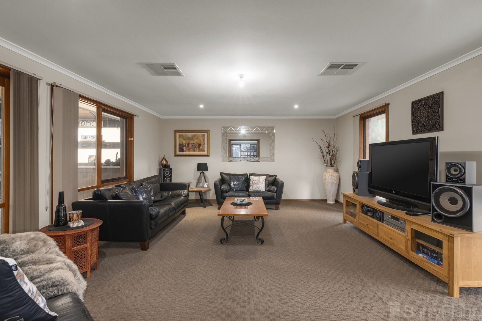117 Erica Court, Heathmont, VIC 3135, Heathmont - Thumbnail 2