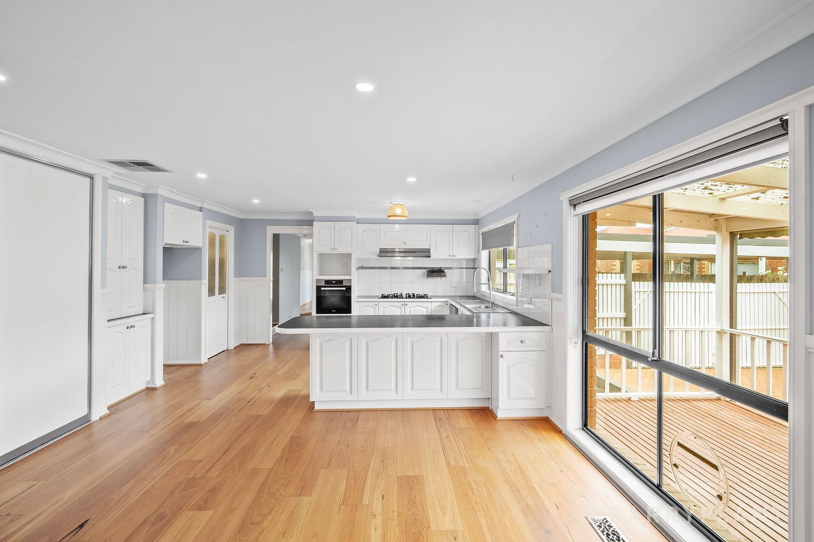 117 Wattle Avenue, Werribee, VIC 3030, Werribee - Thumbnail 4