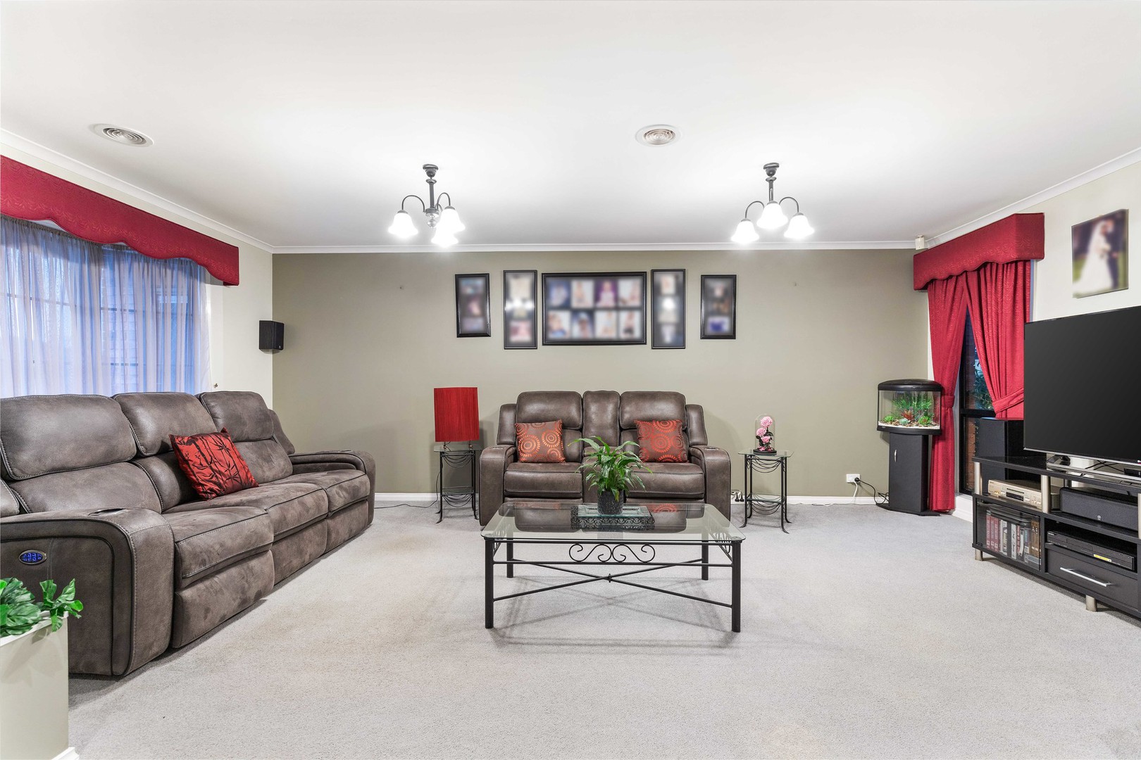 118 Copperfield Drive, Delahey, VIC 3037, Delahey - Thumbnail 3