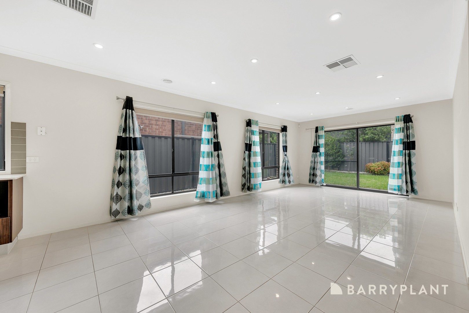 118 Everard Road, Mernda, VIC 3754, Mernda - Thumbnail 4