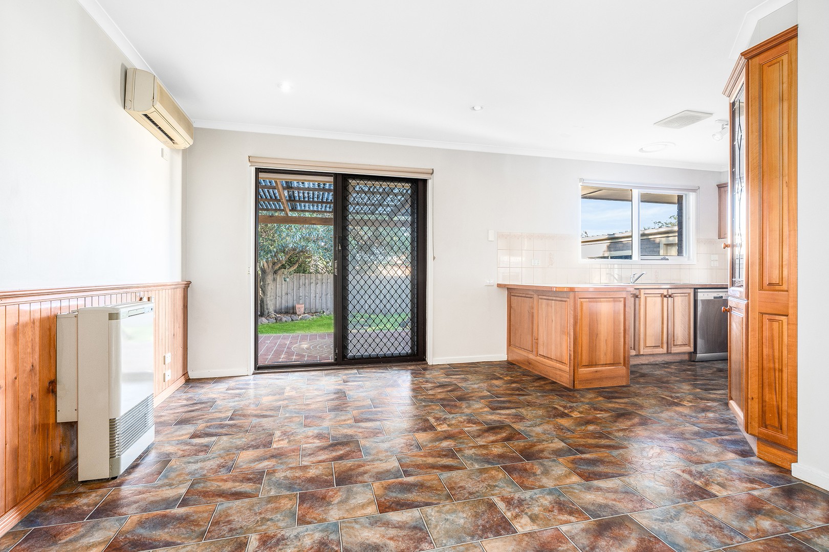 118 Heyers RoadGrovedale, VIC 3216, Grovedale - Thumbnail 5