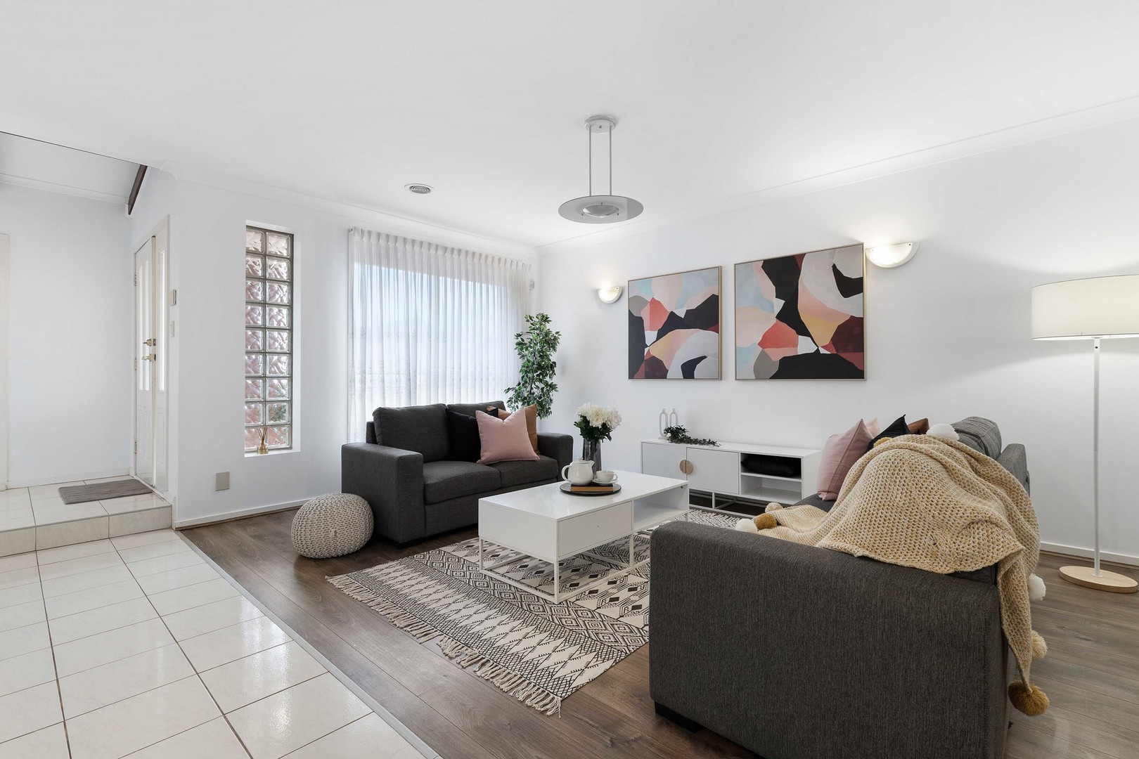 118 Lady Nelson Way, Taylors Lakes, VIC 3038 - Thumbnail 2 - 24/09/2024