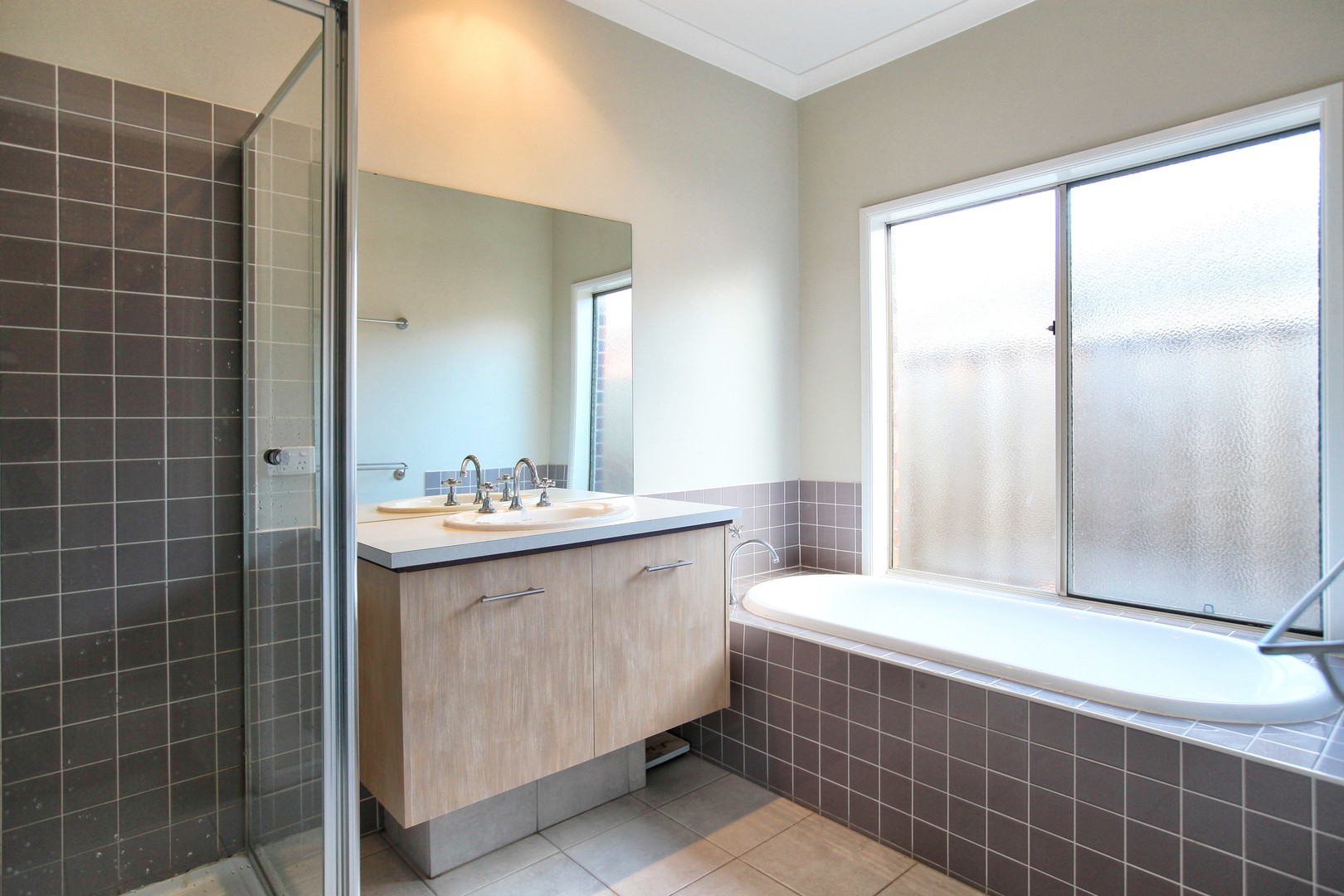 118 Royal Terrace, Craigieburn, VIC 3064, Craigieburn - Thumbnail 5