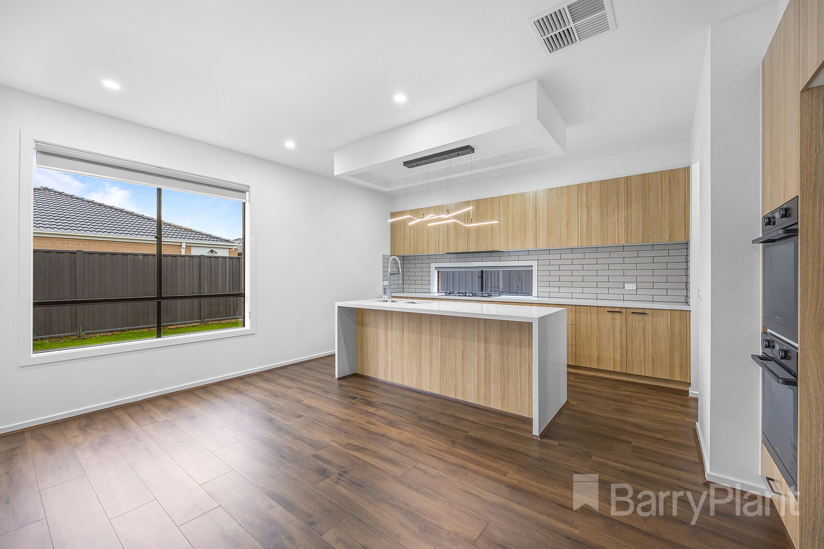 118 Willoby Drive, Alfredton, VIC 3350, Alfredton - Thumbnail 2