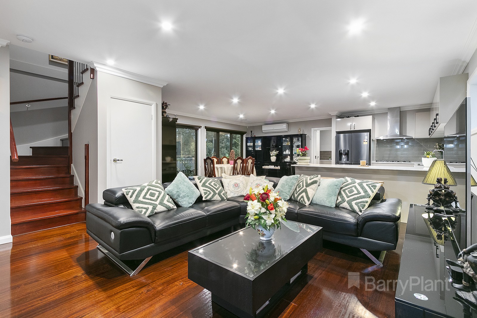 11A Freshfield Avenue, Wantirna, VIC 3152, Wantirna - Thumbnail 2