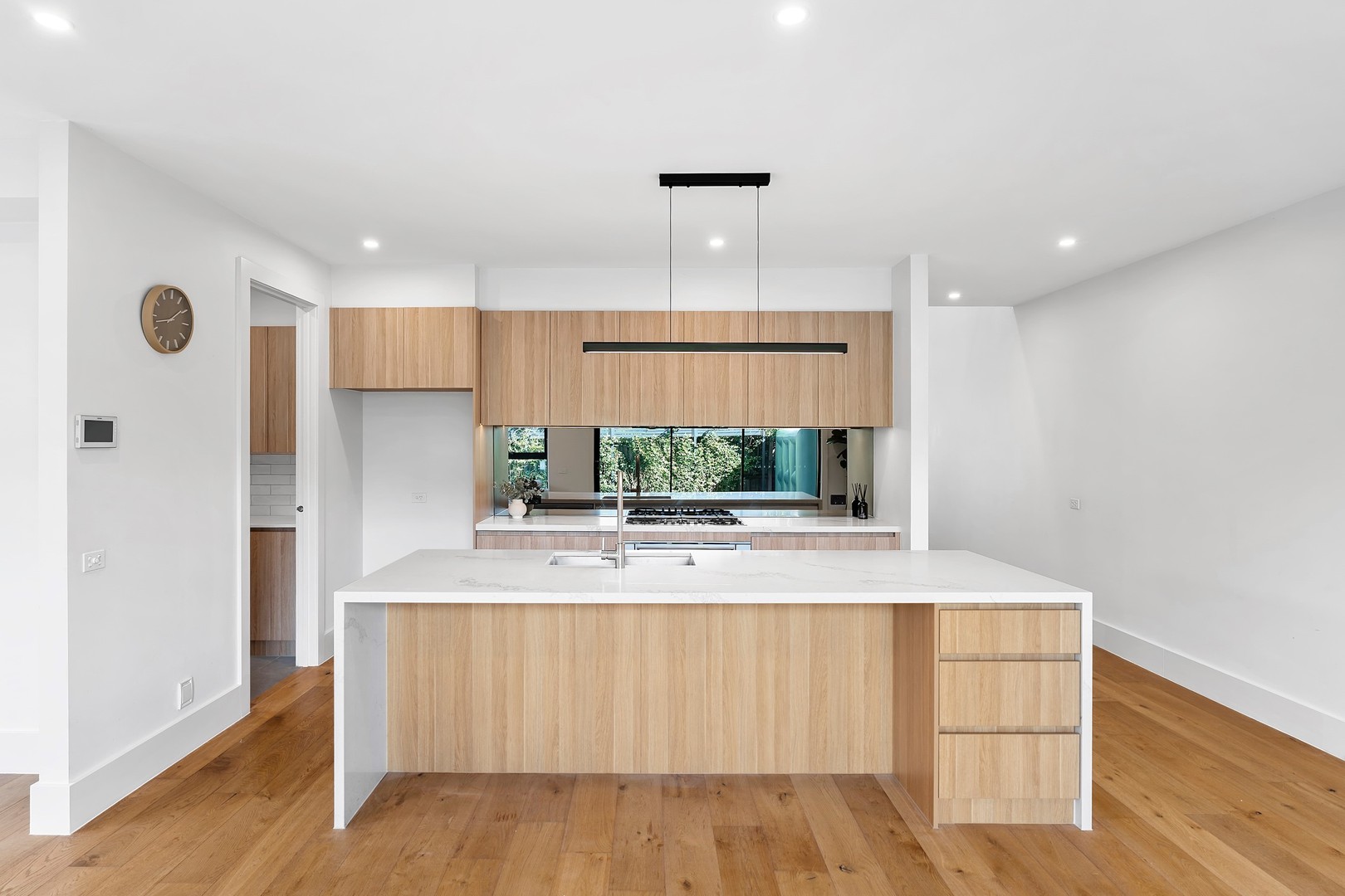 11A Solway Street, Ashburton, VIC 3147 - Thumbnail 2 - 19/08/2024