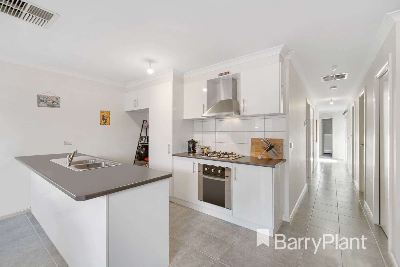 11b Bowerbird Place, Truganina, VIC 3029, Truganina - Thumbnail 4