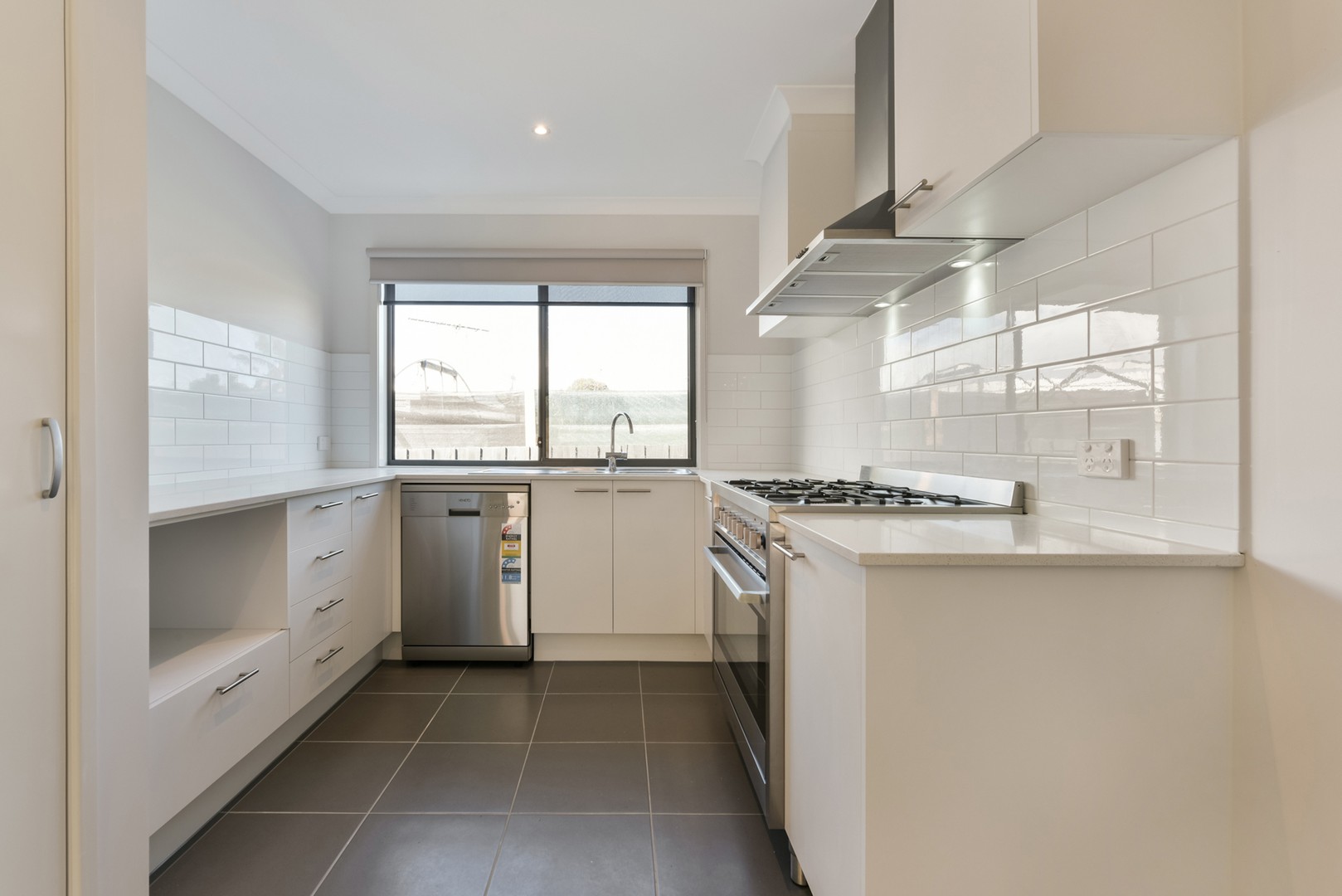 11B Stoddart Street, Hamlyn Heights, VIC 3215, Hamlyn Heights - Thumbnail 2