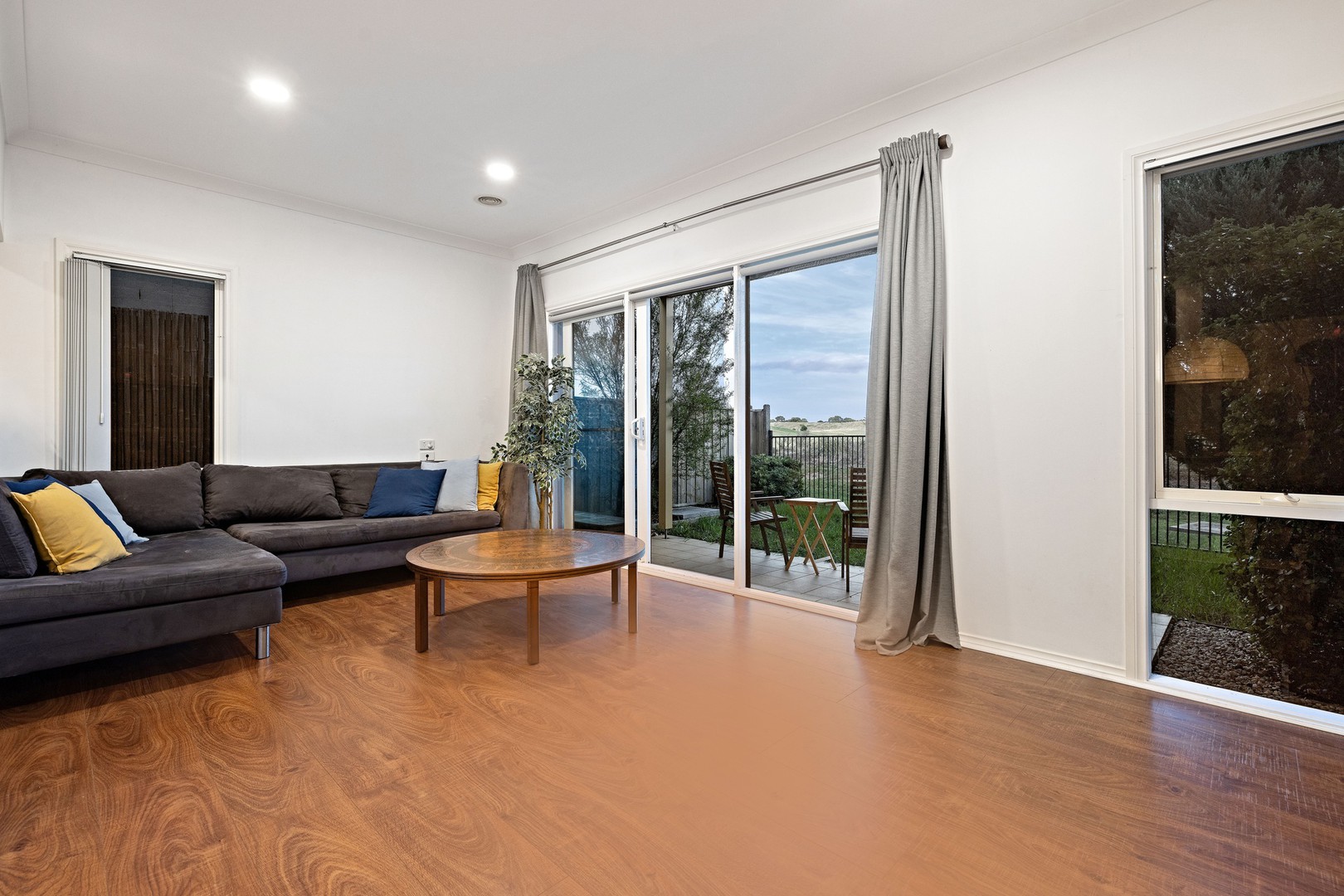 12/1 Greg Norman Drive, Sanctuary Lakes, VIC 3030, Sanctuary Lakes - Thumbnail 5