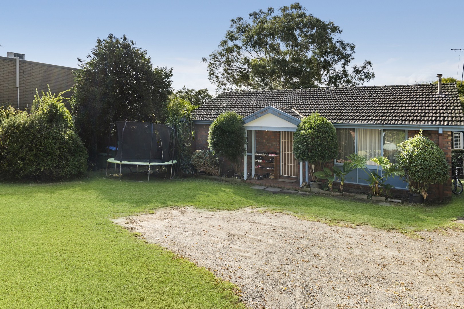 1&2/13 Alexandra Road, Ringwood East, VIC 3135 - Thumbnail 2 - 27/03/2023