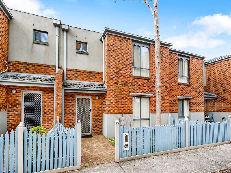 12/2 Shoalhaven Street, Bundoora, VIC 3083 - Image - 10/11/2025