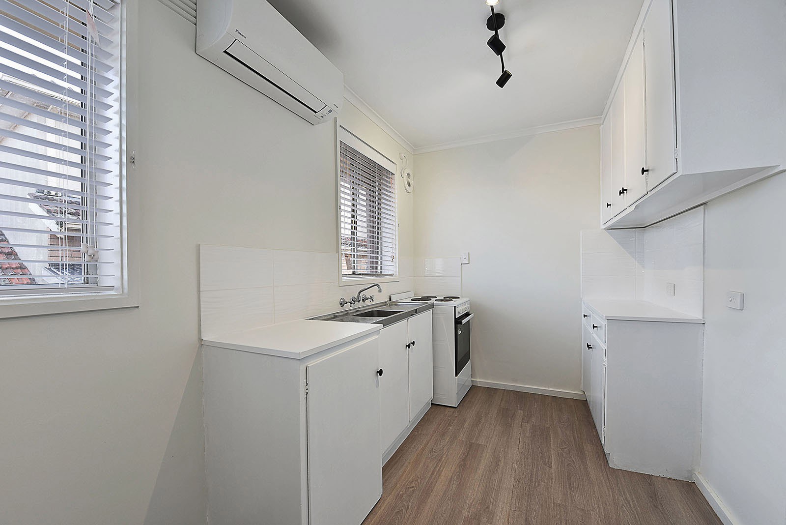 12/3 Royal Ave, Essendon North, VIC 3041 - Thumbnail 2 - 23/07/2026