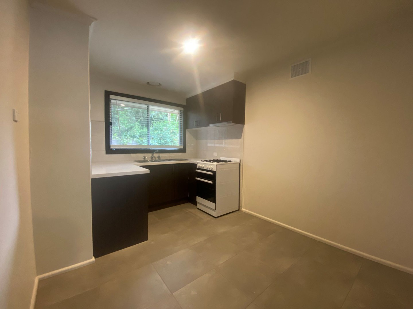 12/31-33 Burnt Street, Nunawading, VIC 3131, Nunawading - Thumbnail 2