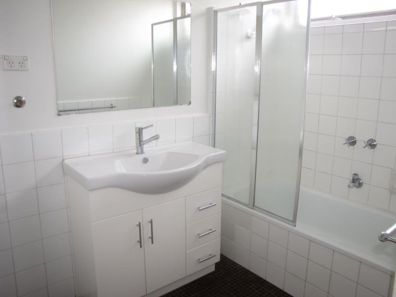 12/7-9 Irving Avenue, Prahran, VIC 3181 - Thumbnail 2 - 30/06/2026