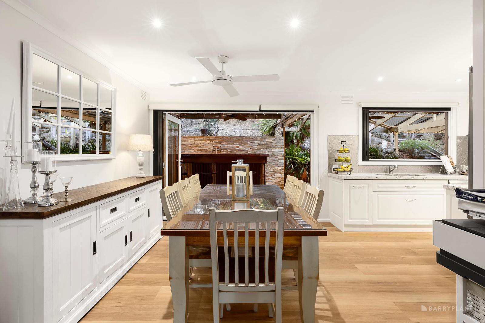12 Acacia Road, Hurstbridge, VIC 3099, Hurstbridge - Thumbnail 3