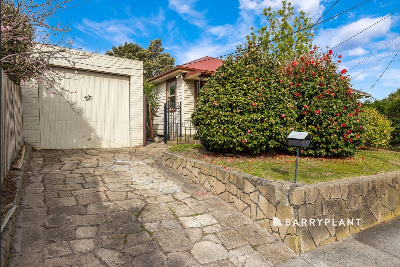 12 Addicott Street, Frankston, VIC 3199 - Thumbnail 2 - 09/12/2025