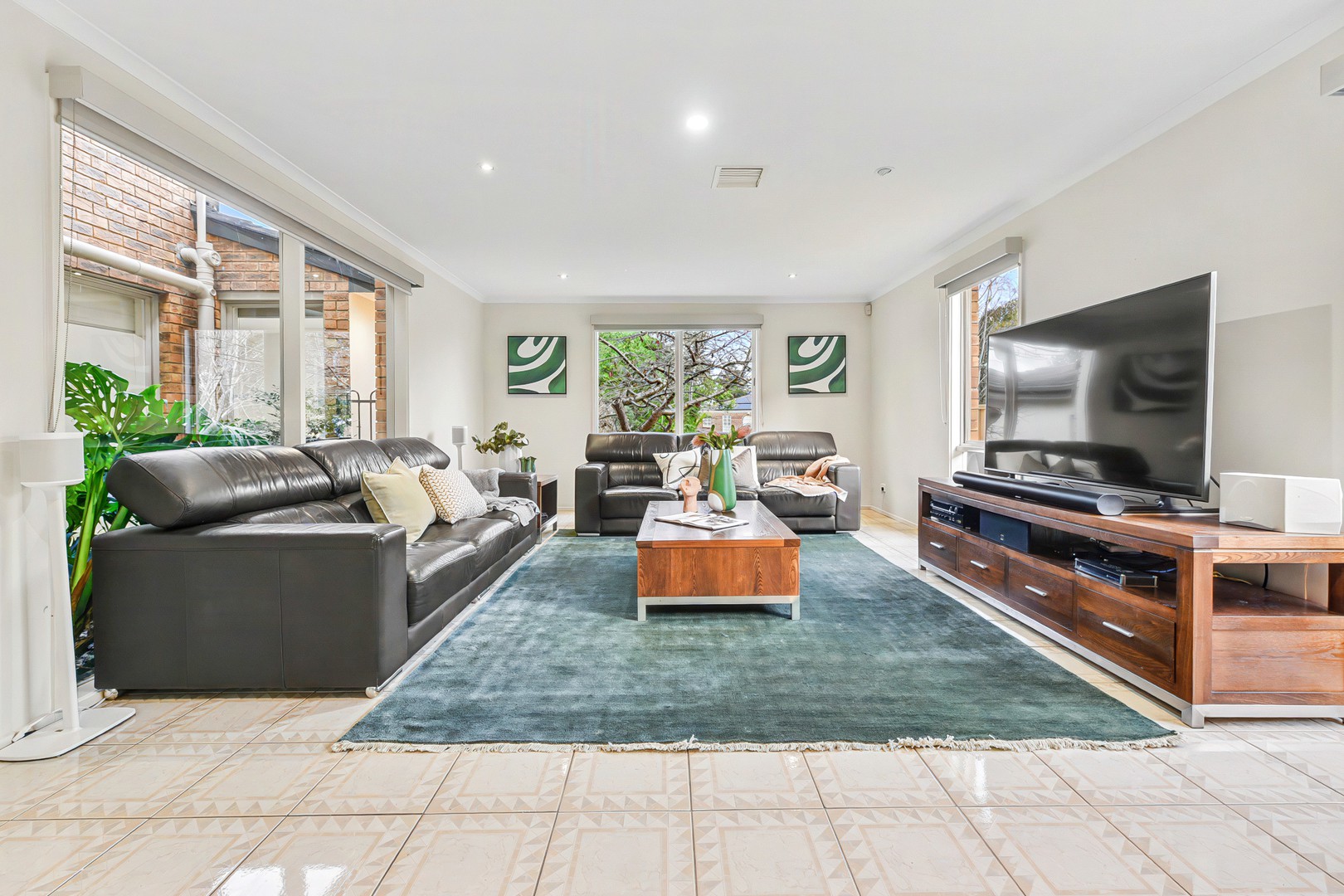 12 Alexis Court, Wantirna South, VIC 3152 - Thumbnail 2 - 15/10/2026