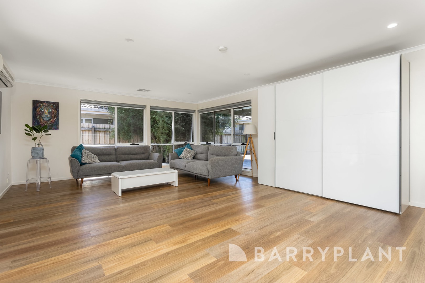 12 Andrew Chirnside Avenue, Seabrook, VIC 3028, Seabrook - Thumbnail 8