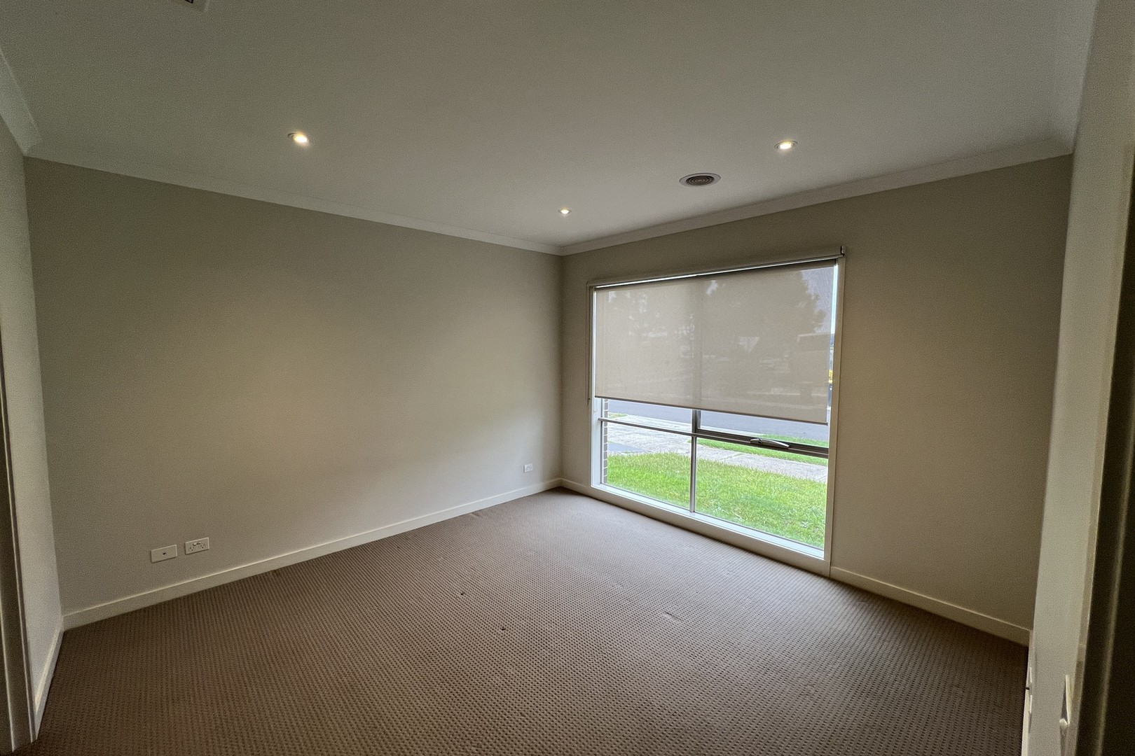 12 Annecy Boulevard, Fraser Rise, VIC 3336, Fraser Rise - Thumbnail 2