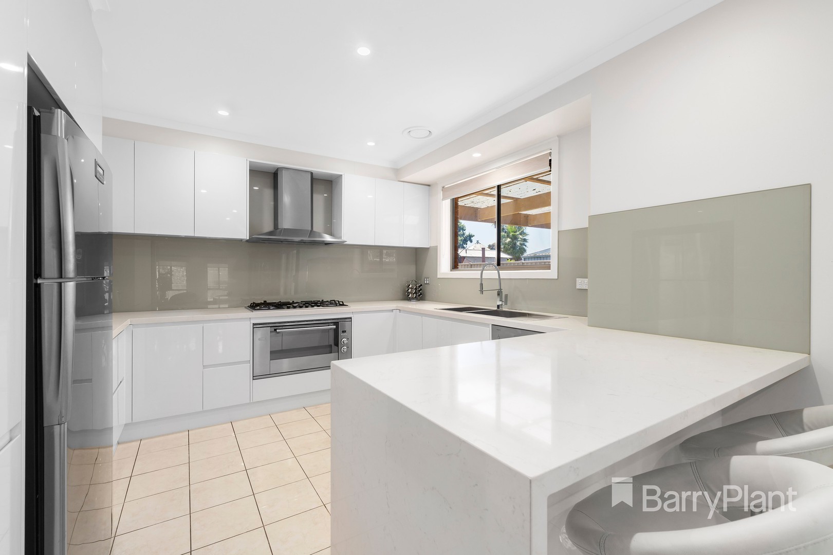 12 Appletree DriveMill Park, VIC 3082, Mill Park - Thumbnail 3