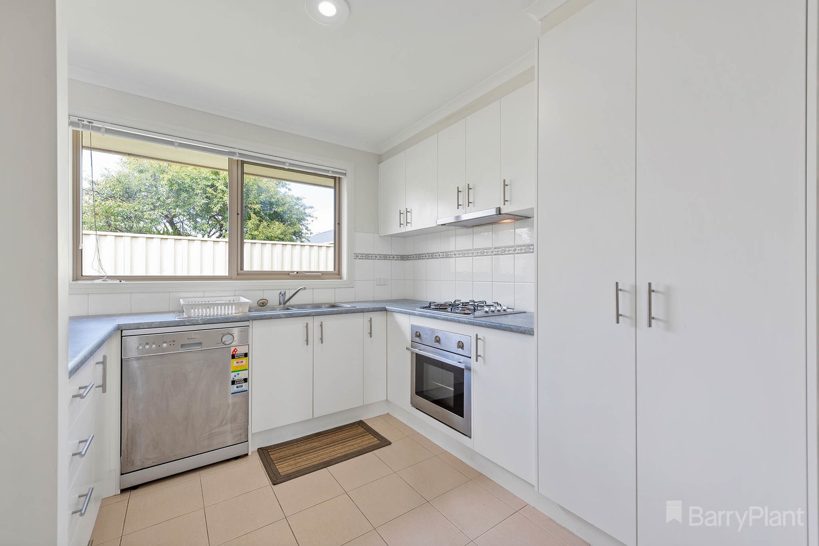 12 Ardmore Street, Cranbourne, VIC 3977, Cranbourne - Thumbnail 2
