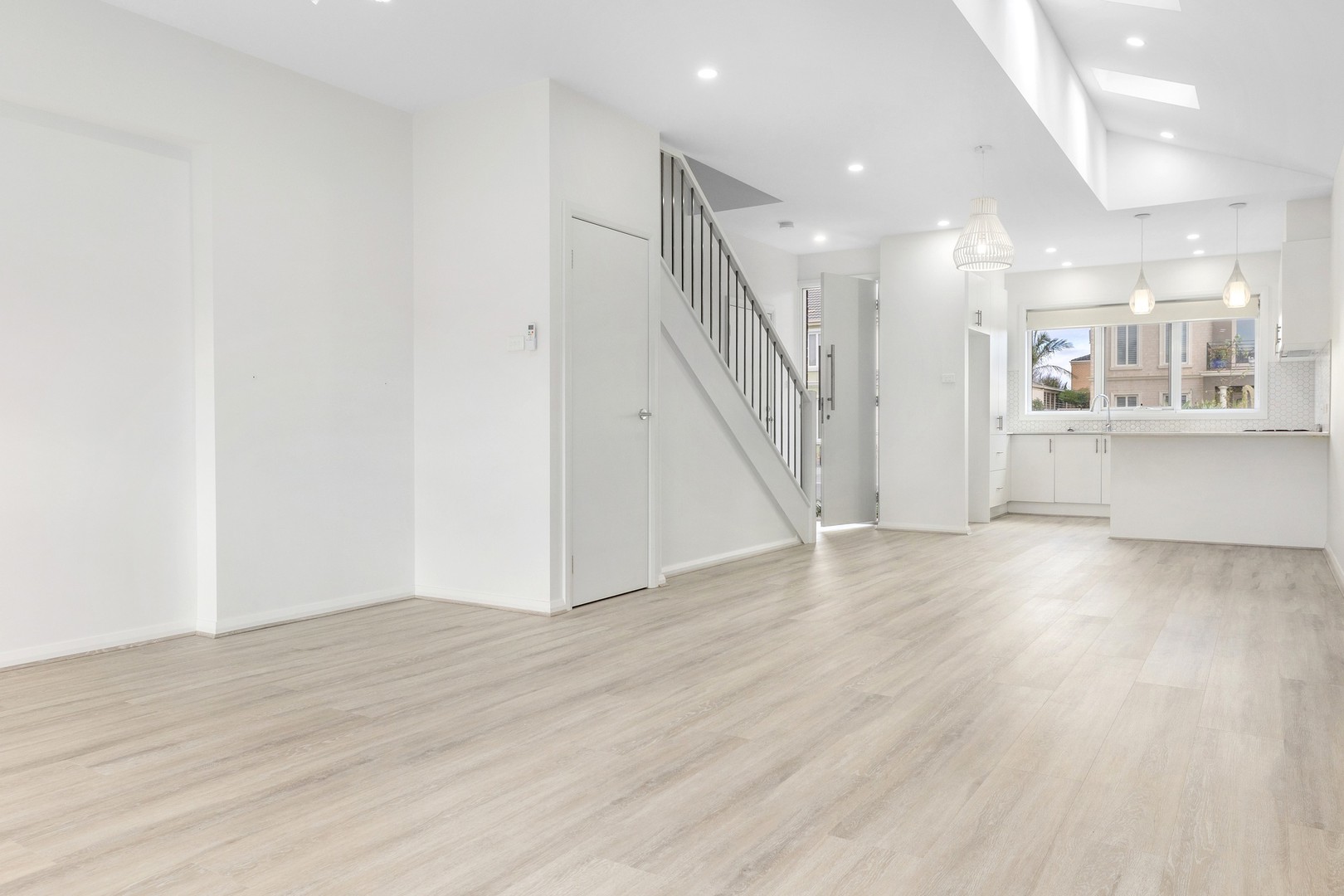 12 Arlington Way, Point Cook, VIC 3030, Point Cook - Thumbnail 2