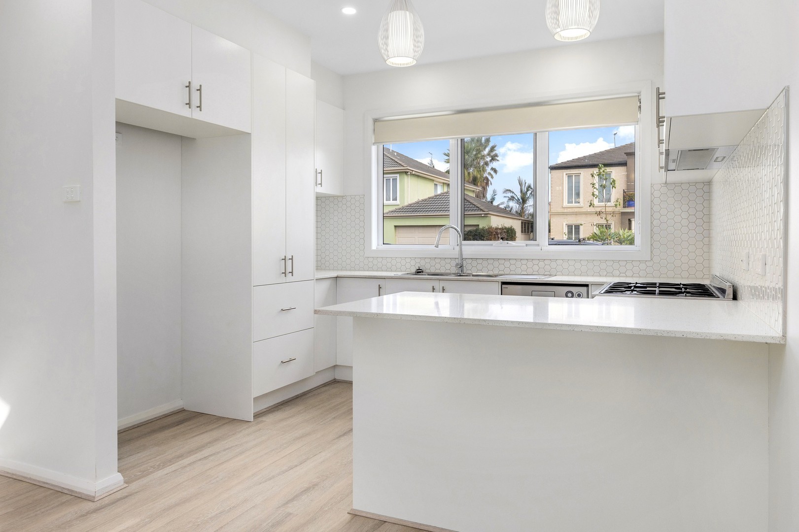 12 Arlington Way, Point Cook, VIC 3030, Point Cook - Thumbnail 3