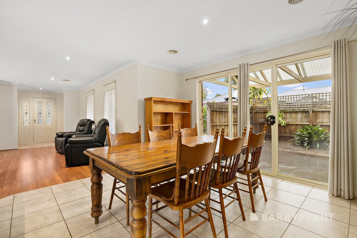 12 Ashenden Square, Rosebud, VIC 3939, Rosebud - Thumbnail 3