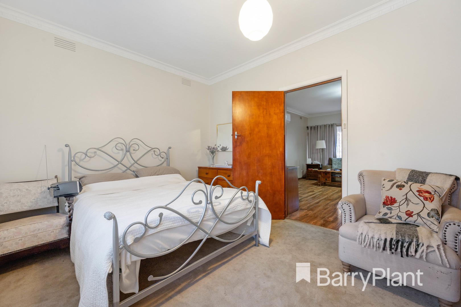 12 Avondale Avenue, St Albans, VIC 3021, St Albans - Thumbnail 7