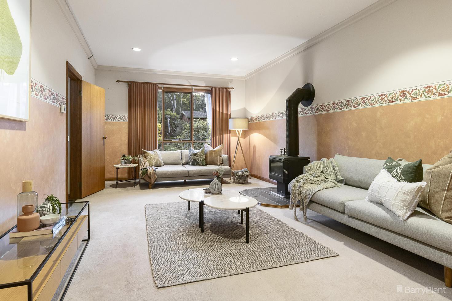 12 Bainbridge Drive, Eltham, VIC 3095 - Thumbnail 2 - 13/10/2023