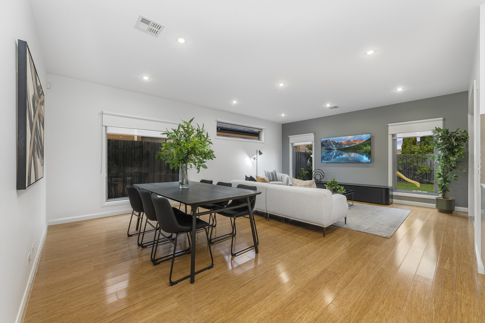 12 Balmain Circuit, Taylors Hill, VIC 3037, Taylors Hill - Thumbnail 6