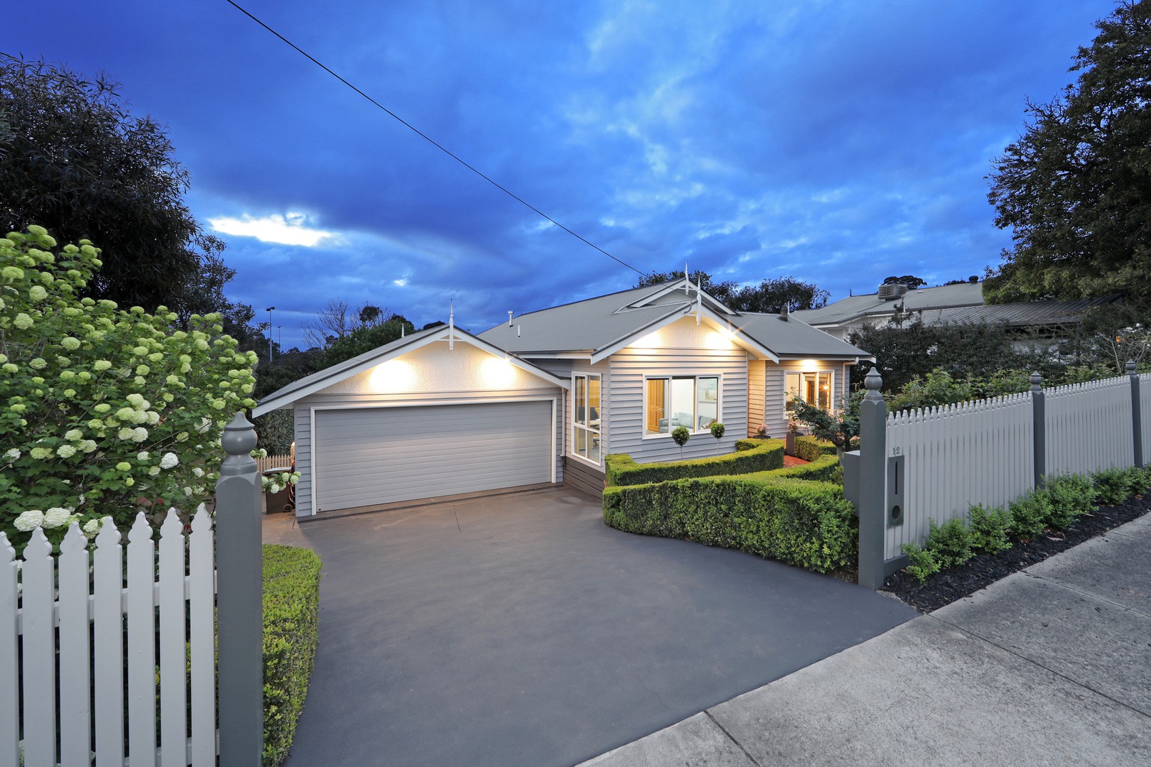 12 Barrett Street, Upper Ferntree Gully, VIC 3156 - Thumbnail 2 - 02/10/2024