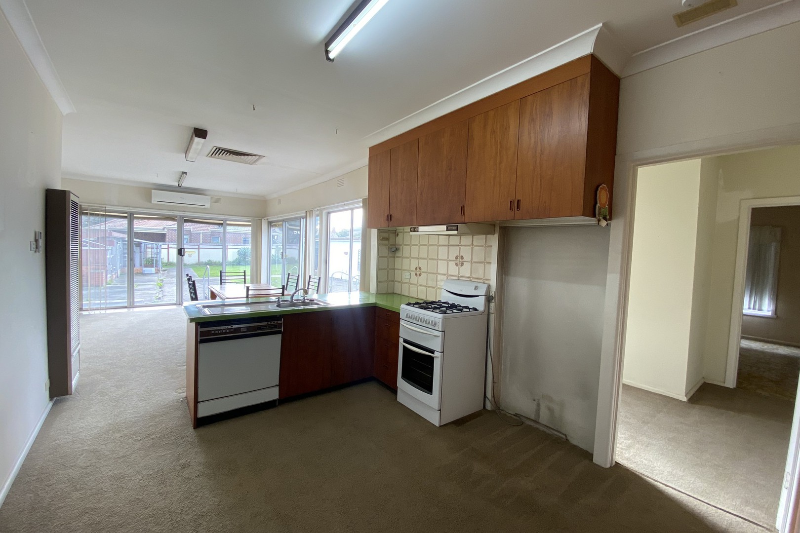 12 Barton Street, Reservoir, VIC 3073, Reservoir - Thumbnail 7