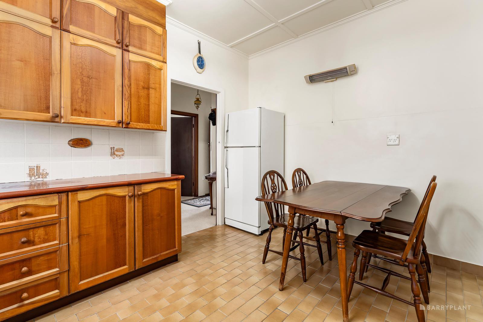 12 Begonia Street, Box Hill South, VIC 3128, Box Hill South - Thumbnail 3