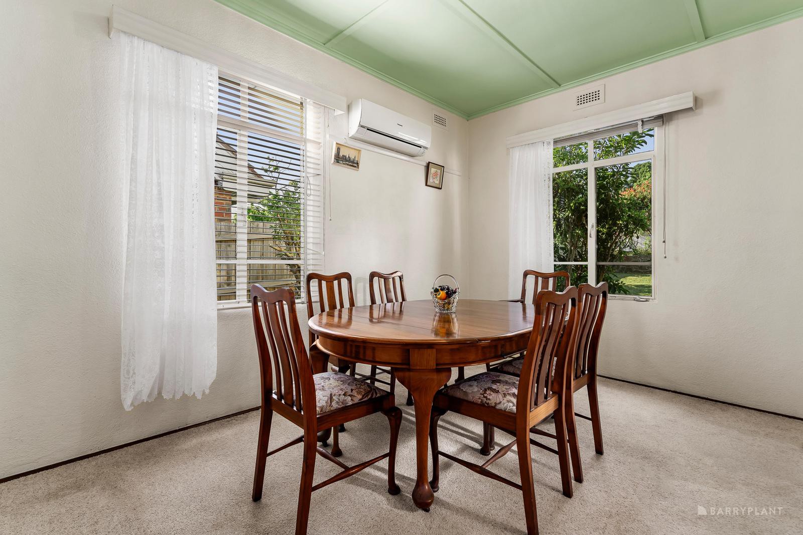 12 Begonia Street, Box Hill South, VIC 3128, Box Hill South - Thumbnail 6