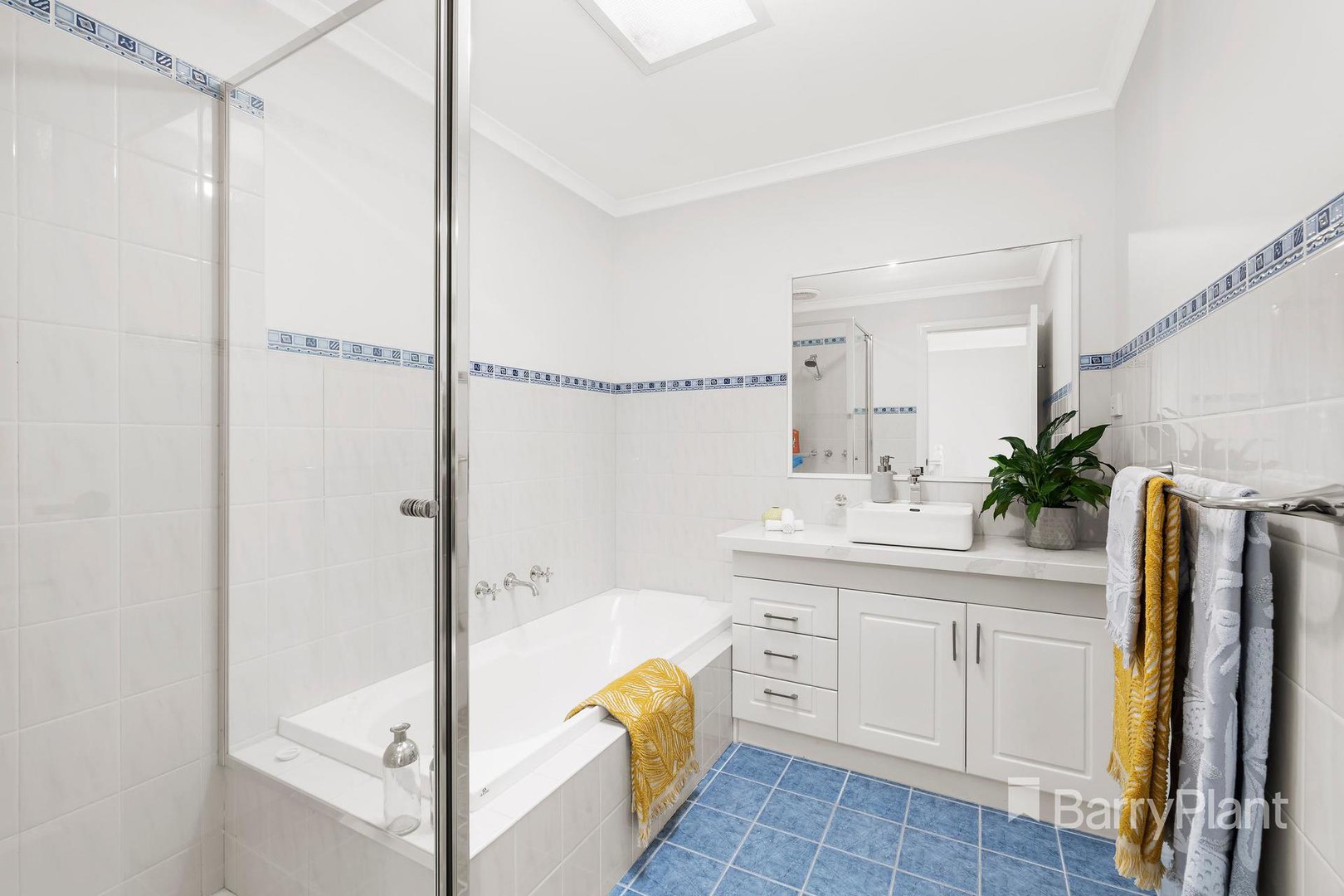12 Belmont Way, Mill Park, VIC 3082, Mill Park - Thumbnail 7