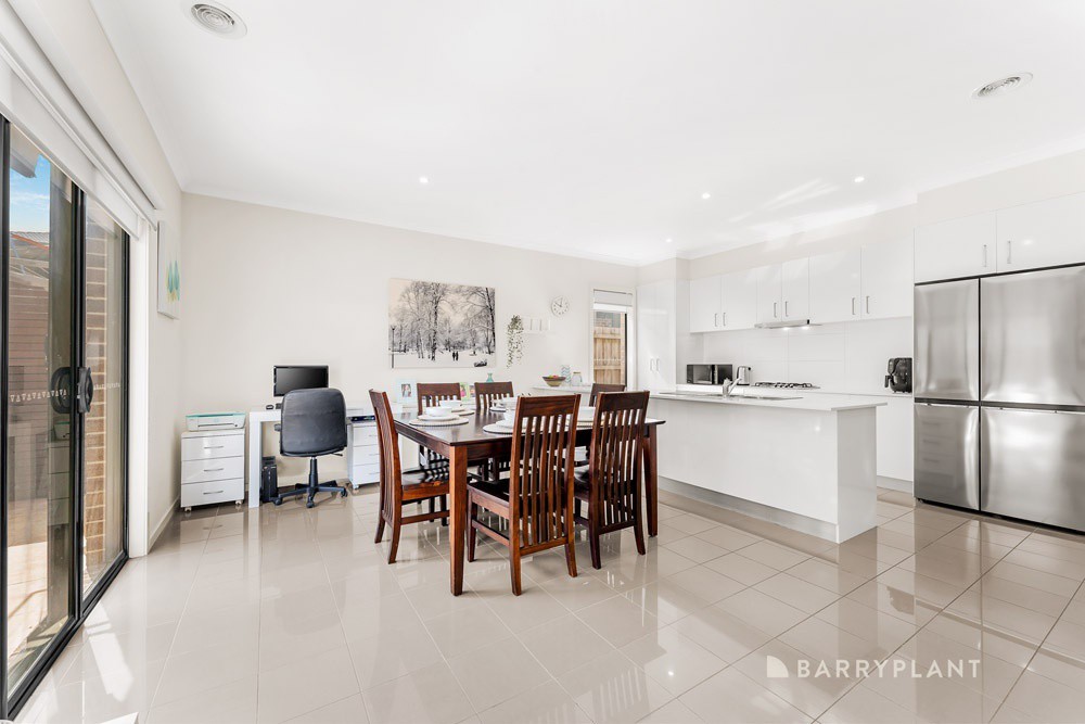 12 Bergamot Way, South Morang, VIC 3752, South Morang - Thumbnail 4
