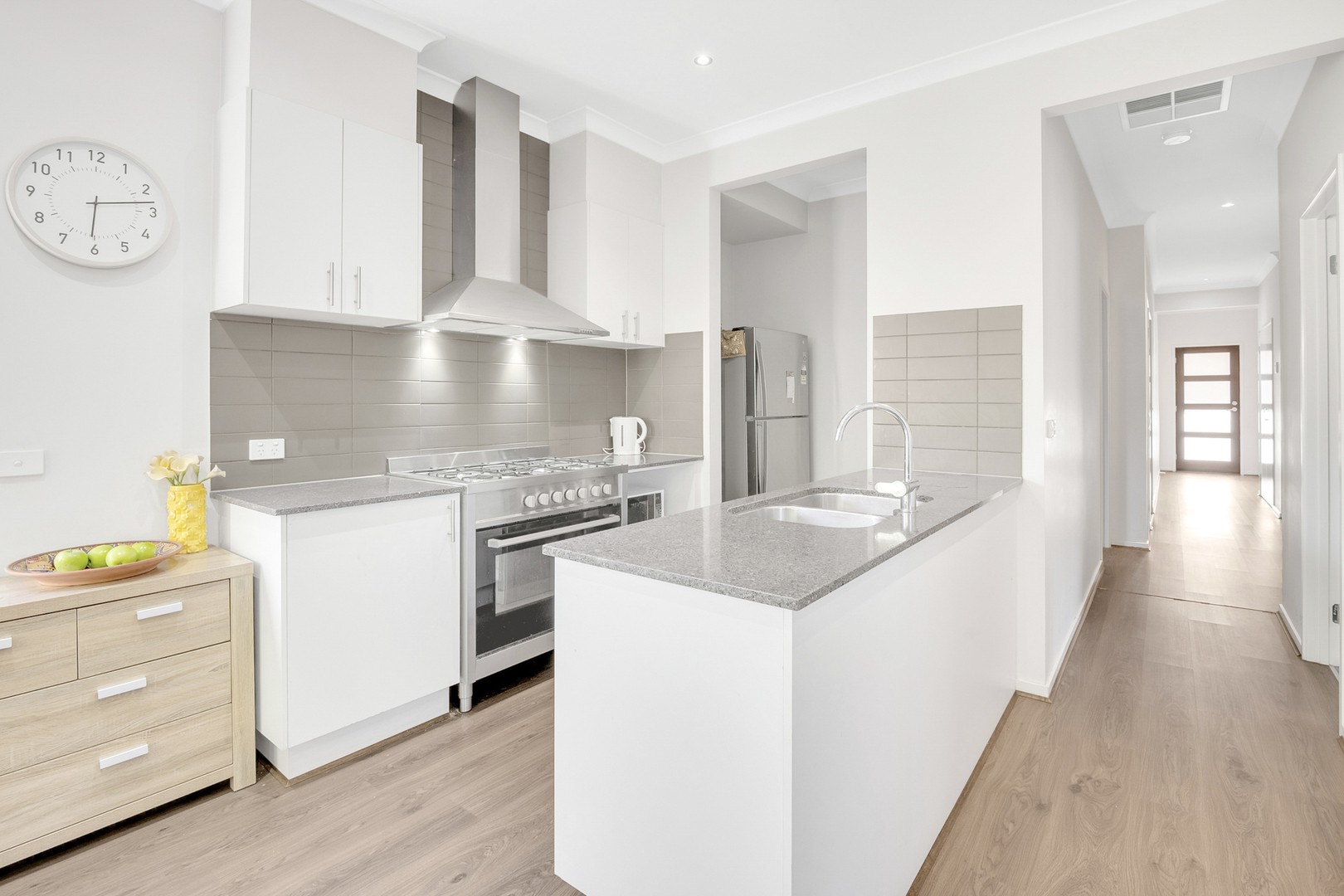 12 Bilby Street, Craigieburn, VIC 3064, Craigieburn - Thumbnail 2