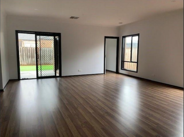 12 Birdsong Avenue, Mickleham, VIC 3064, Mickleham - Thumbnail 2
