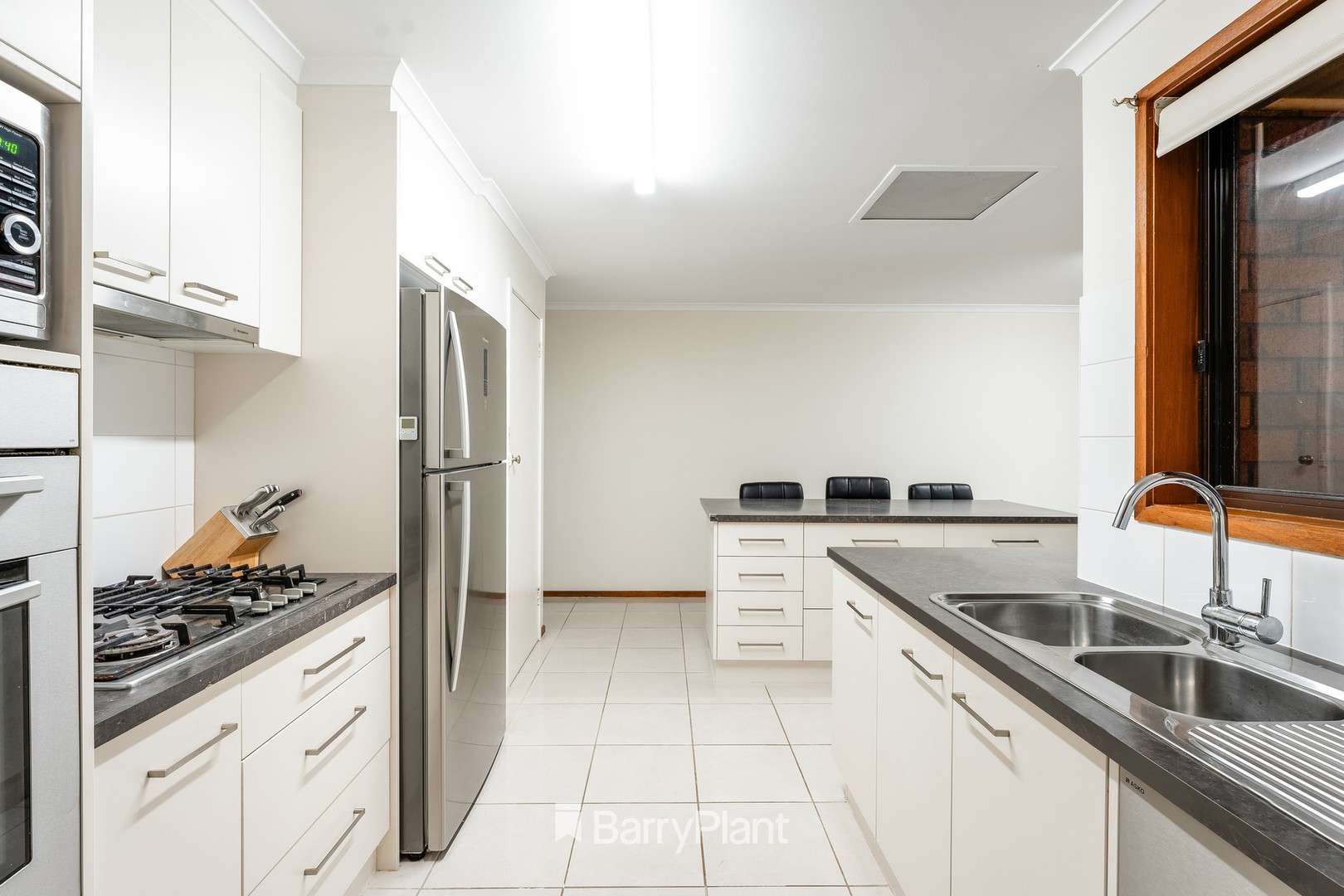 12 Birkenhead DriveGrovedale, VIC 3216, Grovedale - Thumbnail 3