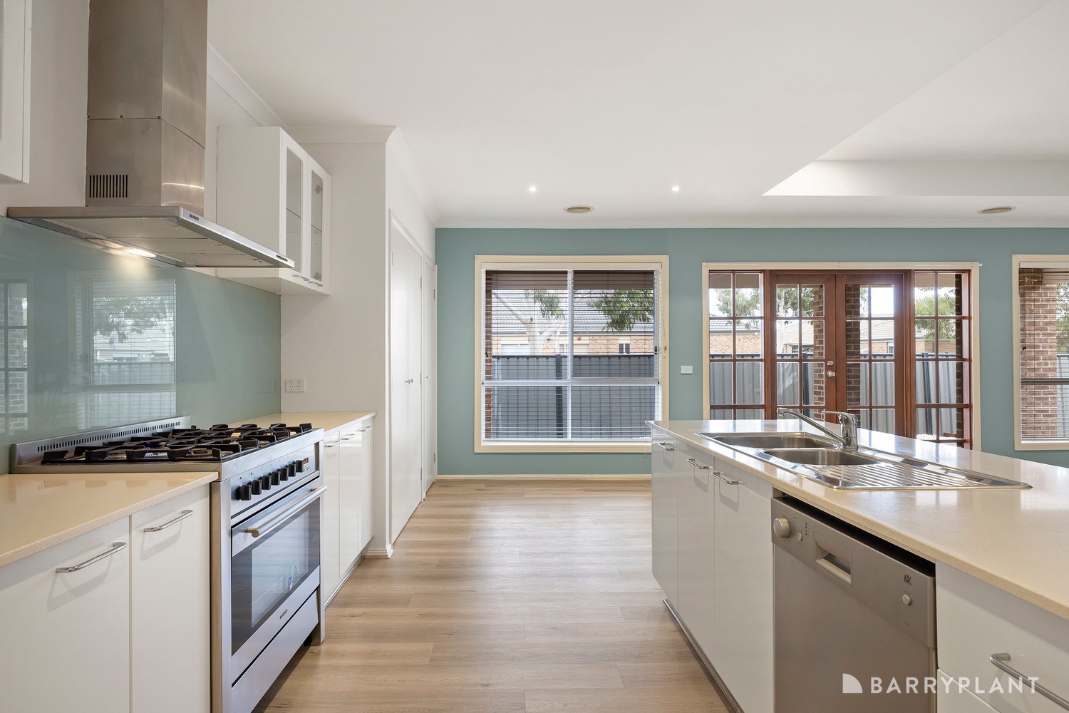 12 Blackbird Street, Tarneit, VIC 3029, Tarneit - Thumbnail 5
